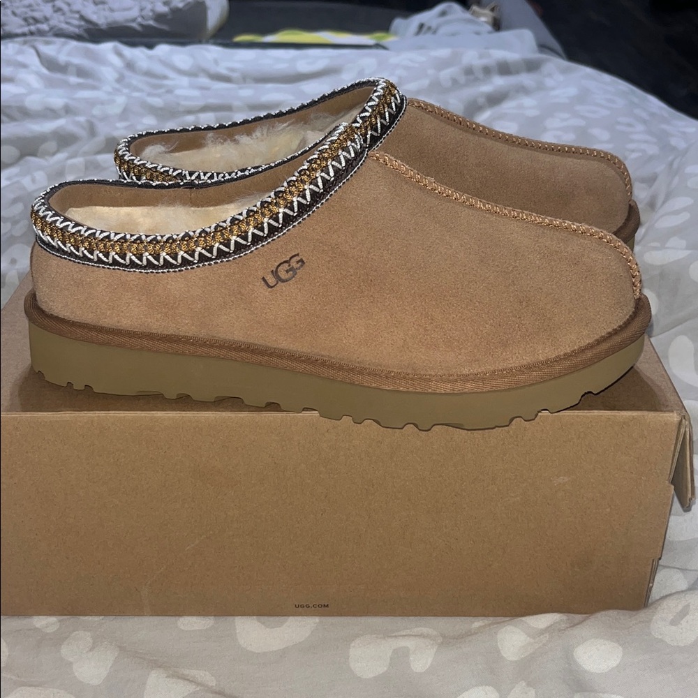 🤎🤎 NWT UGG Chestnut W TASMAN II SIZE 8 🤎🤎